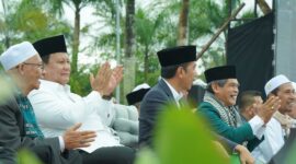 Presiden Joko Widodo bersama Menteri Pertahanan Prabowo Subianto. (Dok. Tim Media Prabowo)