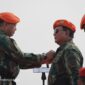 Menteri Pertahanan (Menhan) RI Prabowo Subianto didapuk sebagai warga kehormatan Kopasgat TNI Angkatan Udara. (Dok. Tim Media Prabowo Subianto) 
