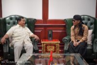 Menteri Pertahanan RI, Prabowo Subianto menerima kunjungan pimpinan Ponpes Ora Aji Sleman, Yogyakarta Gus Miftah. (Dok. Tim Media Prabowo Subianto) 
