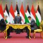 Menteri Pertahanan Prabowo Subianto pada menerima kunjungan Duta Besar Palestina untuk Indonesia Zuhair Al-Shun di Ruang Bhinneka Tunggal Ika, Kementerian Pertahanan, Jakarta. (Dok. Tim Media Prabowo) 
