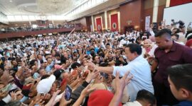 Calon Presiden Prabowo Subianto saat menghadiri konsolidasi dan deklarasi dari Konfederasi Serikat Pekerja Nusantara (KSPN) yang digelar di Bandung, Minggu, 14 Januari 2024. (Dok. TKN Prabowo Gibran)