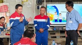 Pimpinan Pertamina Drilling kunjungi Rig PDSI#43.3 di Sembakung, Nunukan, tekankan budaya HSSE . (Dok. Pertamina Drilling)